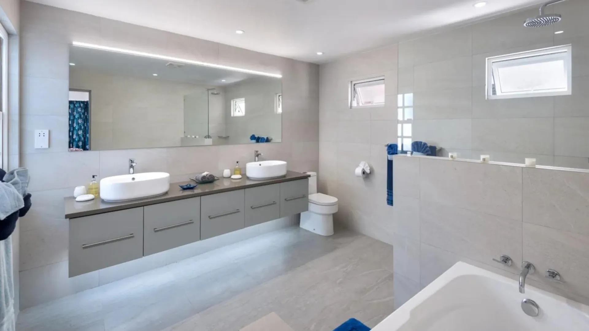 Westshore Beach House By Blue Sky Luxury Saint James Villa